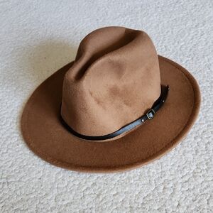 Classic Tan Fedora Hat – Wide Brim Cotton Blend Felt Hat Dark Brown Buckle Band